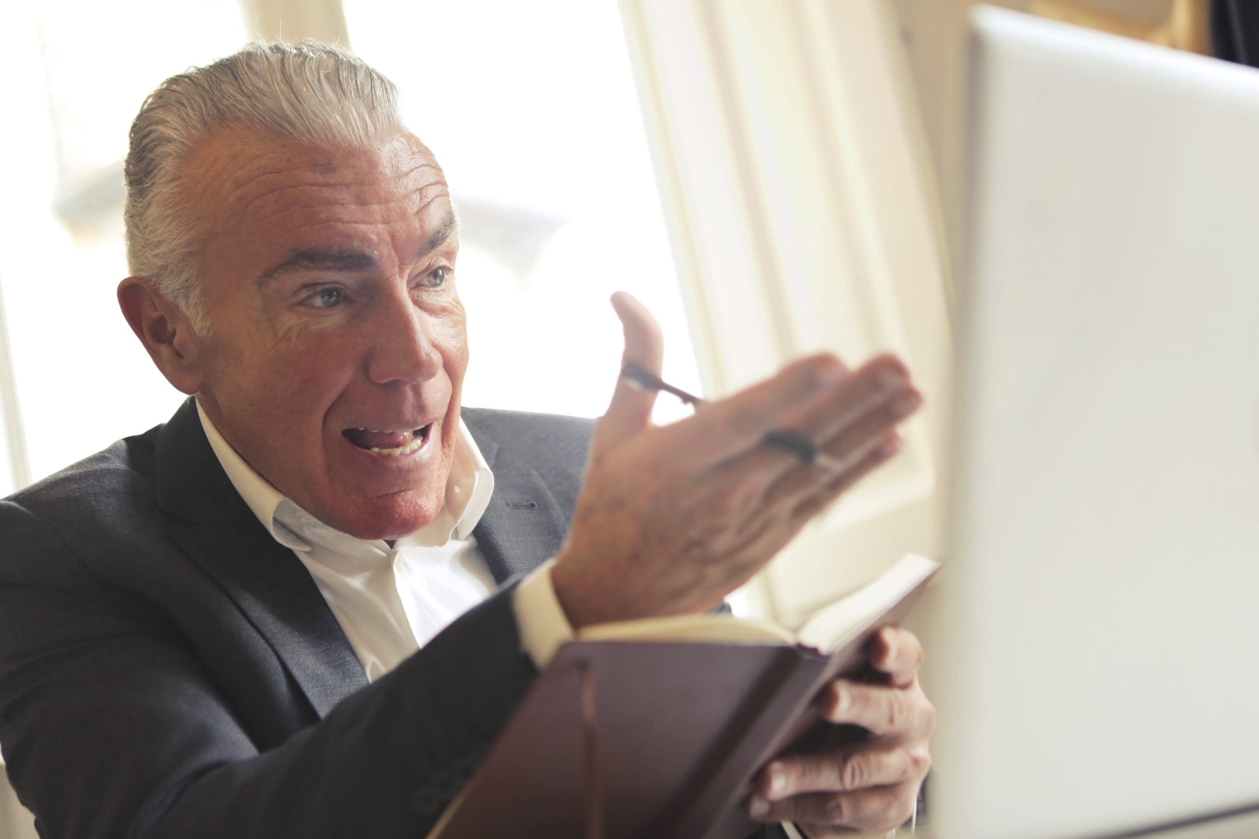 How AI Helps New Sales Reps Fill the Void from the Retiring Workforce
